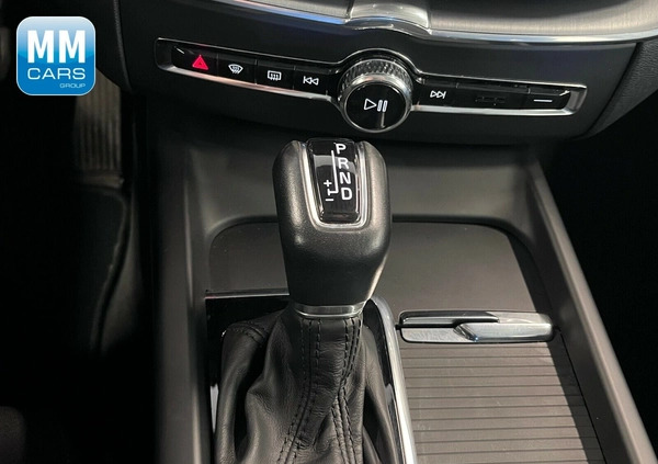 Volvo XC 60 cena 113850 przebieg: 189555, rok produkcji 2019 z Zabrze małe 596